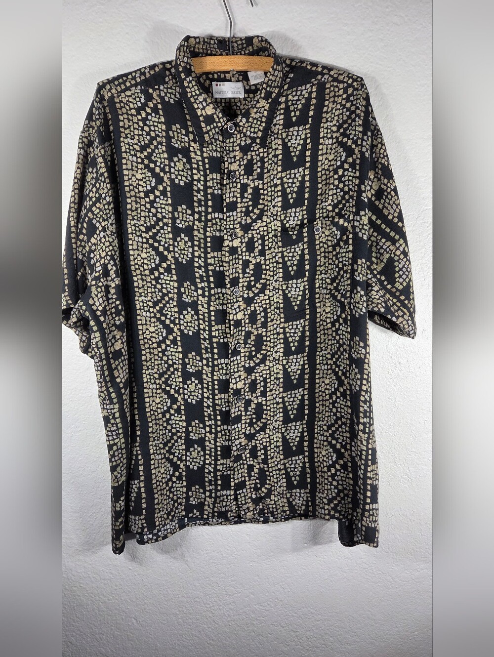 Natural Issue Silky Touch Black Geometric Button Front Shirt XL Short Sleeve